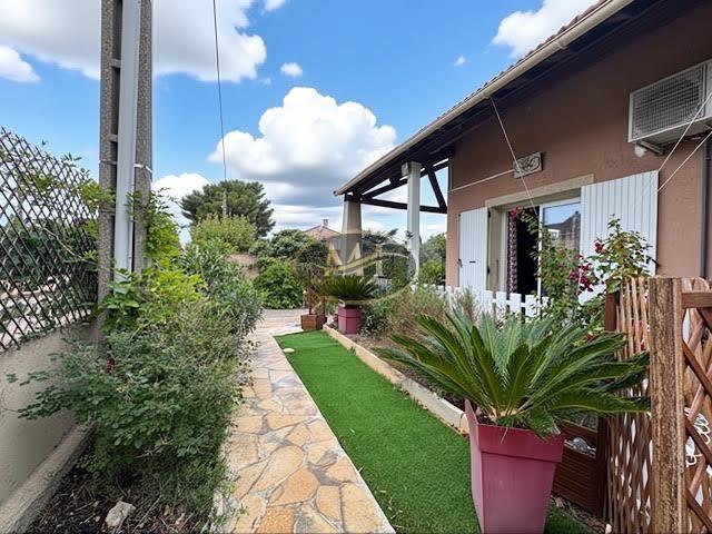 Maison T4 avec garage, véranda, jardin arboré Martigues Lavéra