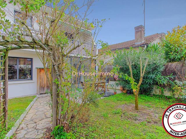 Maison T4 bis, garage, cour, terrasse, jardin
