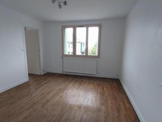 MAISON T4 DOL DE BRETAGNE CENTRE VILLE