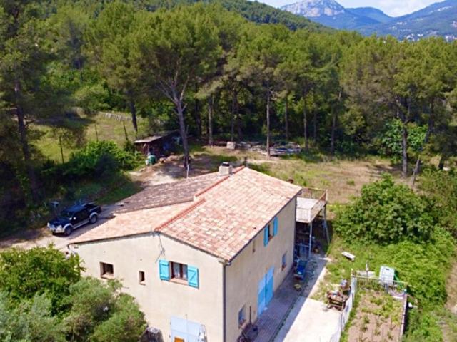 Maison T4 de 110 m2 au Revest les Eaux