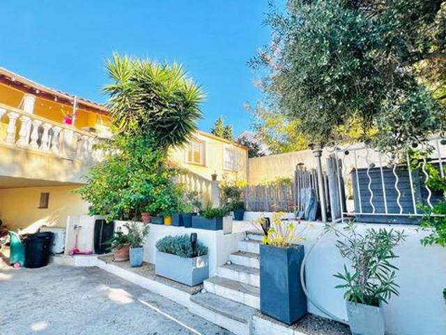 Maison T4 de 142 m2, jardin, piscine, garage