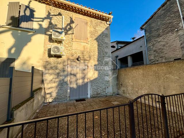 Maison T4 de 86.70 m2 avec terrasse, à Saint Etienne du Grès
