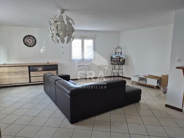 Maison T4 de 98 m2 avec garage à Sin Le Noble