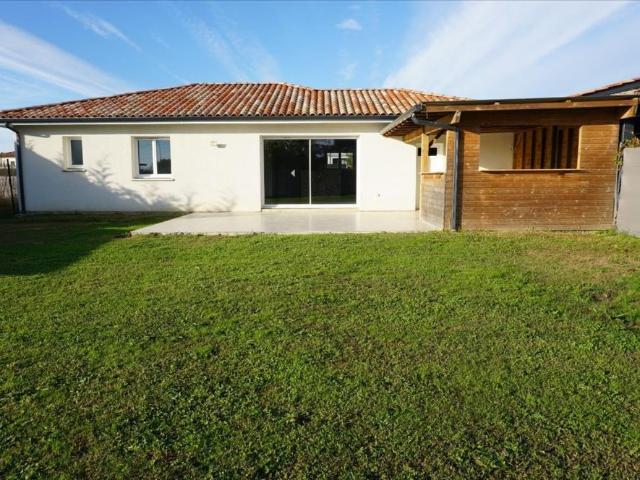 MAISON T4 SAUBRIGUES à louer de 4 pièce s sur 106 m²
