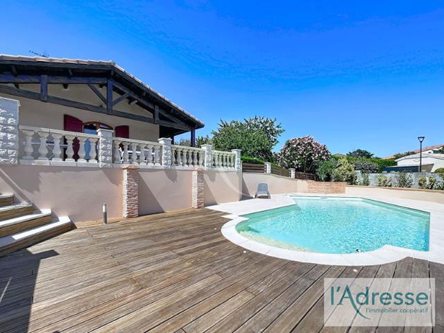 Maison T4 plain pied avec piscine et sous sol Bruguières 31150