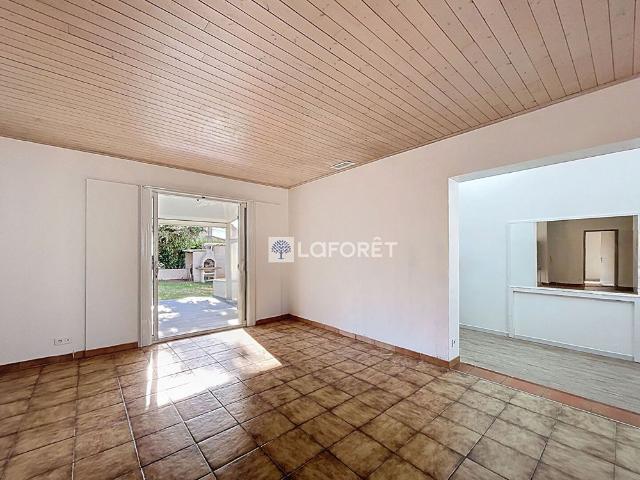 Maison T4 près de VALREAS à louer