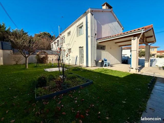 Maison T4 rénovée – Jardin, carport, zéro travaux