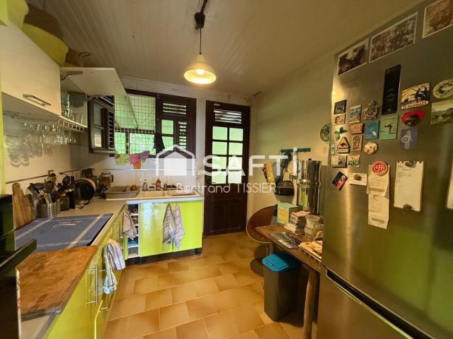 Maison T4, vue baie FDF, 6500m2, à rénoverr