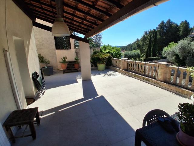 Maison T5/T6 Pont de l'étoile. 129m² Roquevaire