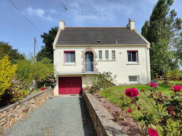 Maison T5 101 m² à vendre à POMMERIT LE VICOMTE