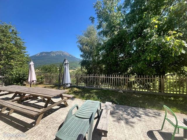 Maison T5 | 120m² + Vaste terrasse |Parcelle 1000m² | Vue dégagée | Ubaye serre poncon | Pas de travaux