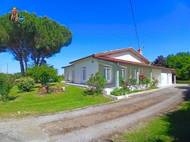 Maison T5 136 m² + 30 m² sur terrain 2500m²