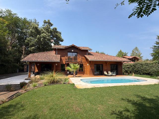 Maison T5 136 m² avec piscine et garage 136m² Messanges