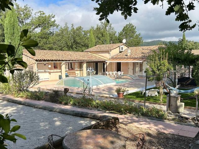 Maison T5 151 m2 à vendre à FORCALQUEIRET