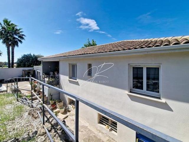 Maison T5 4 chambres 160 m²