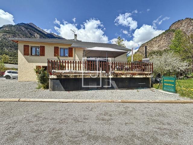 À vendre Maison récente T5 avec jardin, terrasse et grand