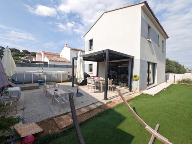 Maison T5 avec 4 chambres et garage dans un secteur recherch