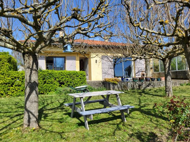 Maison T5 avec garage de 36 m2 sur parcelle de 1351 m2
