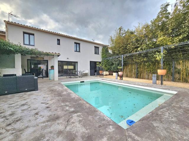 Aigues Mortes maison avec piscine