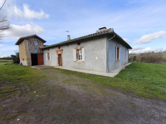 Maison T5 avec pigeonnier et grange sur 4500 m2