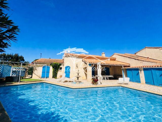 Maison T5 avec piscine 720 m2 de terrain Double garage