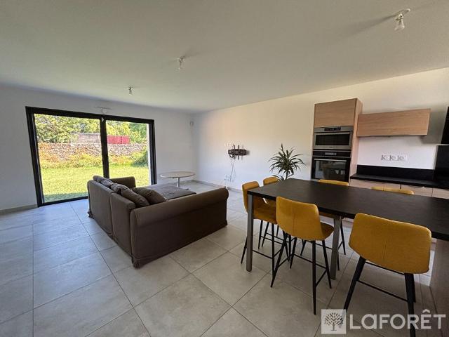 Maison T5 BEGUEY à louer