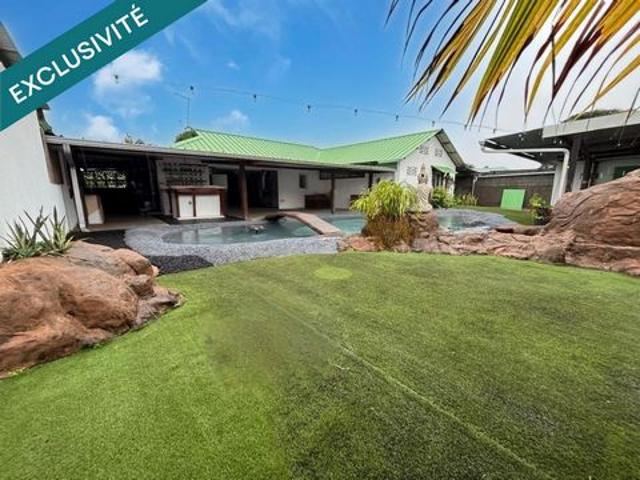 MAISON T5 + BUREAU AVEC PISCINE, TERRASSE ET JARDIN