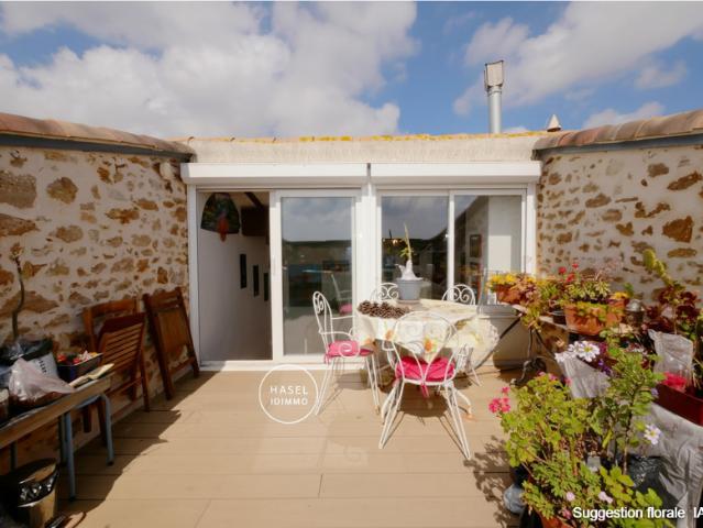 Maison T5: garage, terrasse et parcelle de 2700 m2