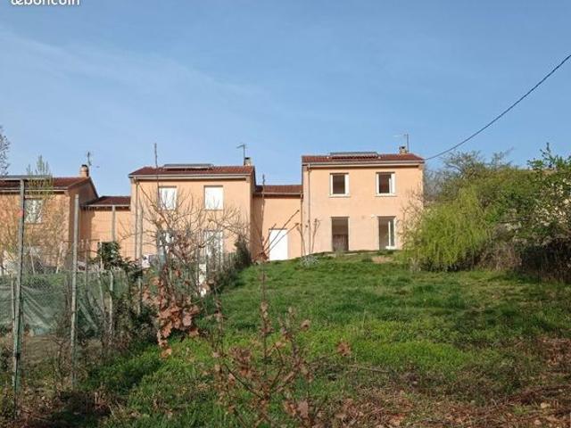 Maison T5 de 111 m² avec jardin
