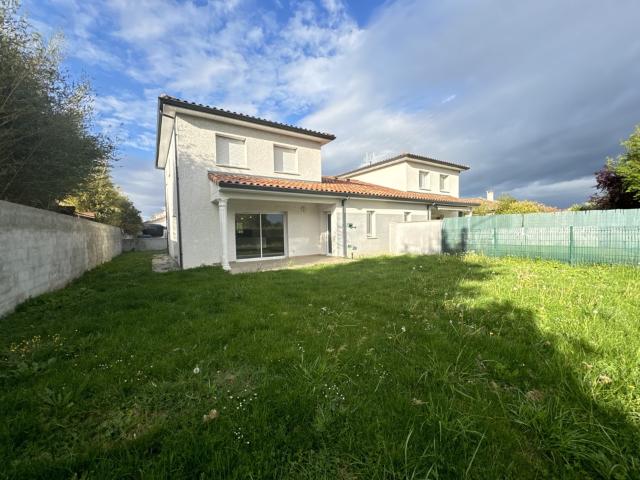 MAISON T5 de 112 M2 avec un garage de 20 M2