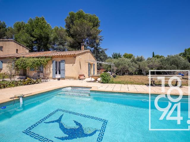 Maison T5 de 125 m² avec jardin et piscine – Aix Ouest