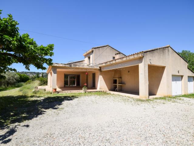 Propriété T5 de 175m² sans vis à vis sur 3000m² de terrain 84300 Cavaillon