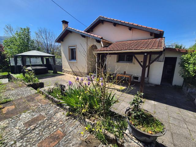 Maison T5 Foix 122 m2 sur terrain de 2694 m2