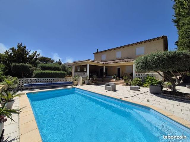 Maison T5 Saint Mitre