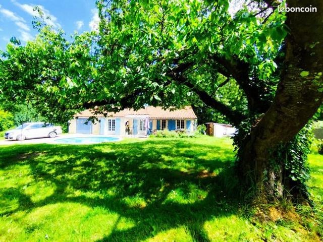 Maison T5 sur 1400m² de jardin Virson