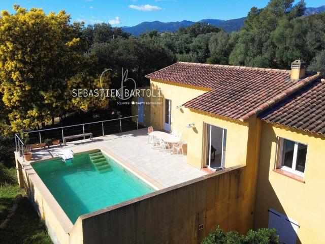Maison T6 135m2 avec piscine et appartement indépendant