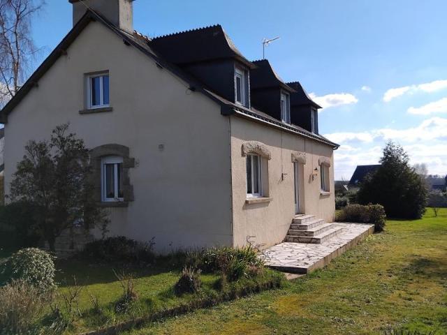 MAISON T6 133 M² à ST MARCEL