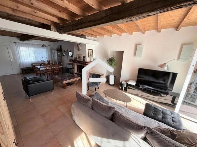 Maison T6 à vendre à Bonrepos sur Aussounelle