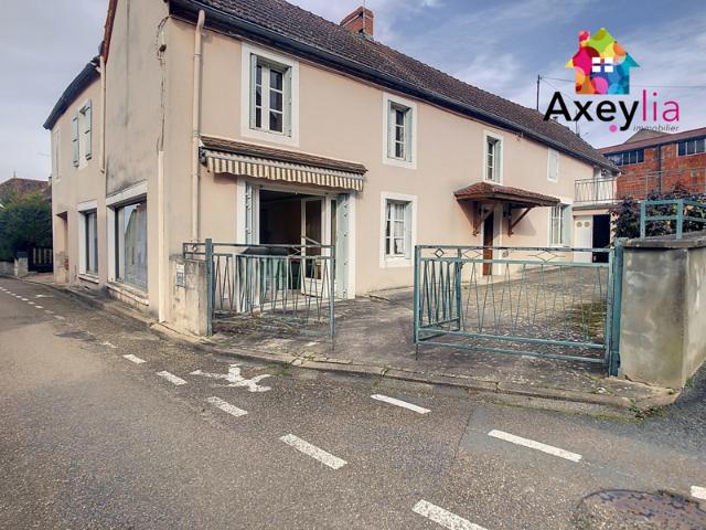 Maison T6 + appartement T2 + garage et jardin
