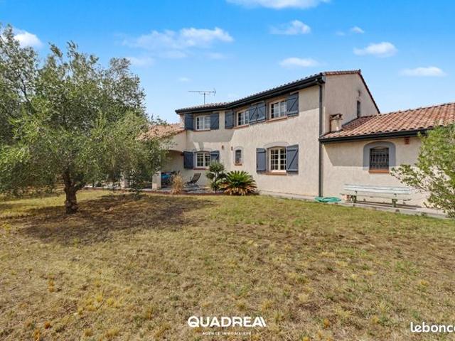 Maison t6 avec garage