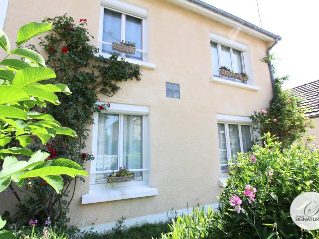 Maison T6 avec garage et jardin Rive droite