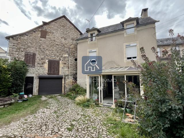 Maison T6 avec grange attenante et terrain