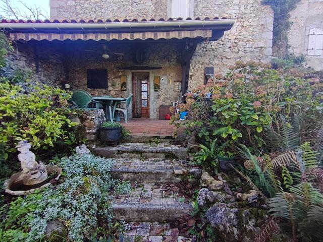 Maison T6, jardin, garage