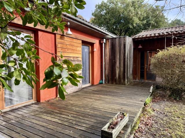 Maison T6, plain pied, Hyper centre de Saint Médard en Jalles