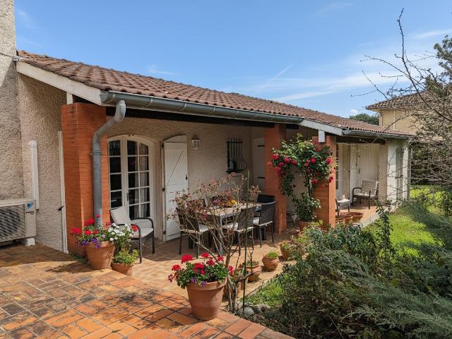 Maison T7 avec Garage et Jardin SAINT JEAN