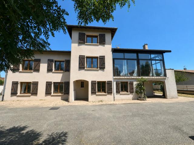 MAISON T7 DE 220 M2