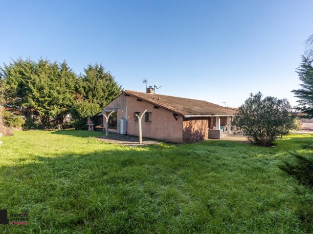 Maison T7 de plain pied de 132 m² au Lherm