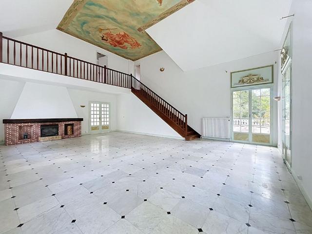 Maison T8 LE VESINET à louer