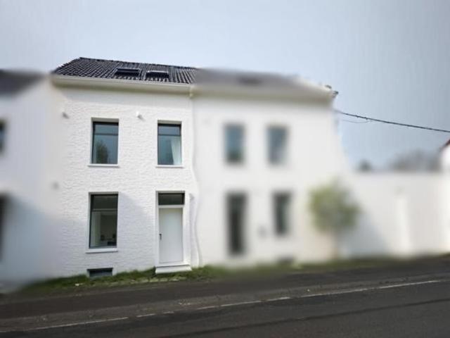 Maison totalement rénovée pour l'acte Clé sur porte