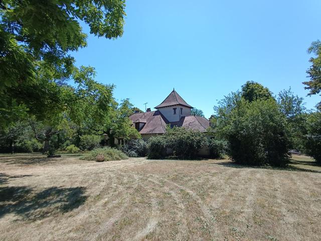 Maison Toulonjac 10 pièces 236.2 m2 236m² Toulonjac